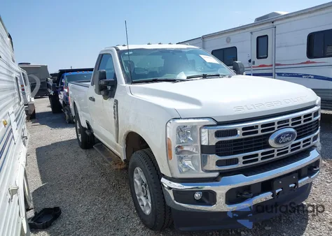 2024 Ford F-350 Xlt из США, поврежденный, VIN 1FTRF3BN3REF44685